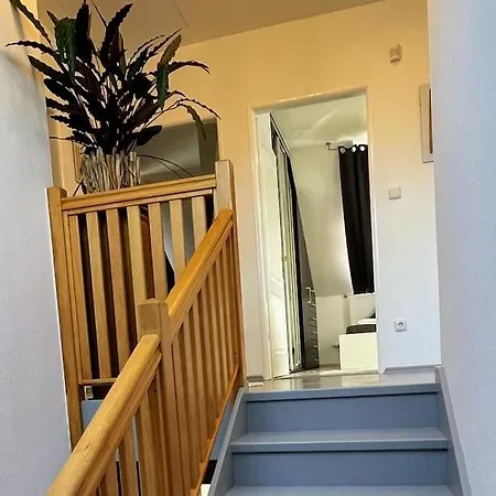 Whirpool Relax Sunny Garden House فيلة Rudná