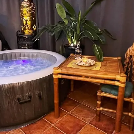Whirpool Relax Sunny Garden House Villa